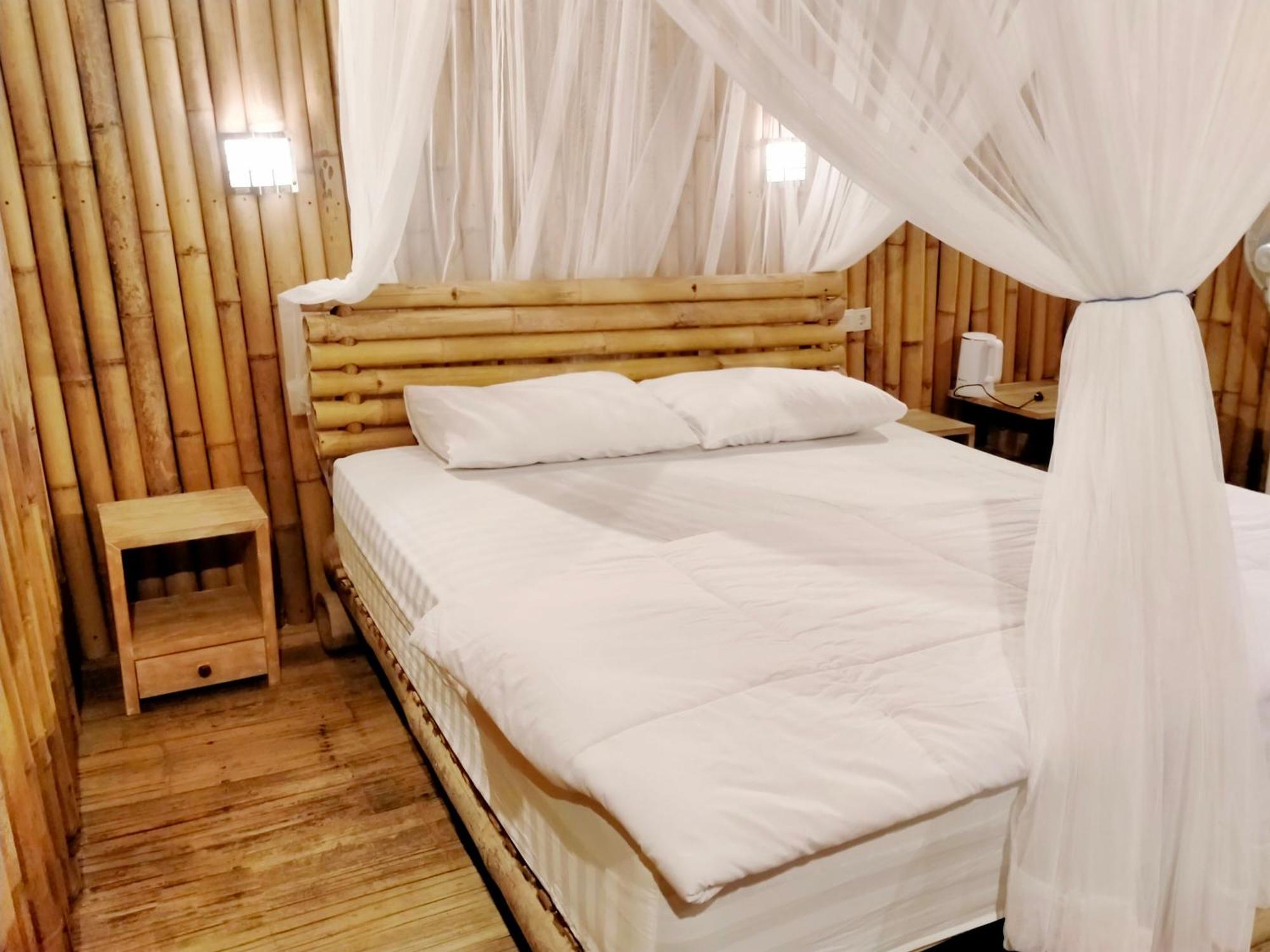Loca Lobo Lodges Riung, Flores 外观 照片